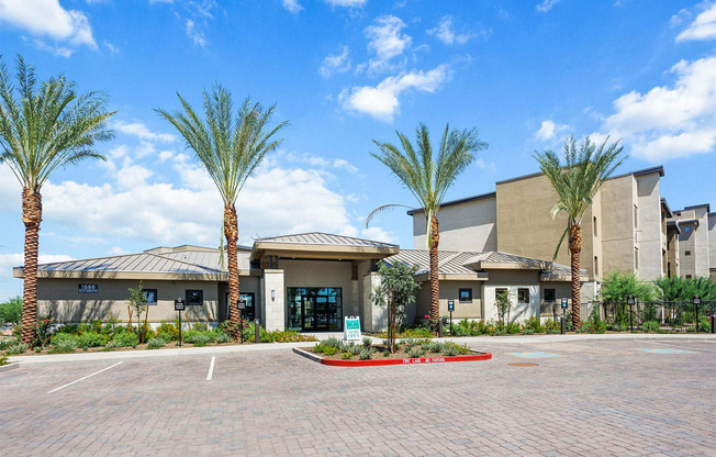 Broadstone at Dobson Ranch Parking Lot