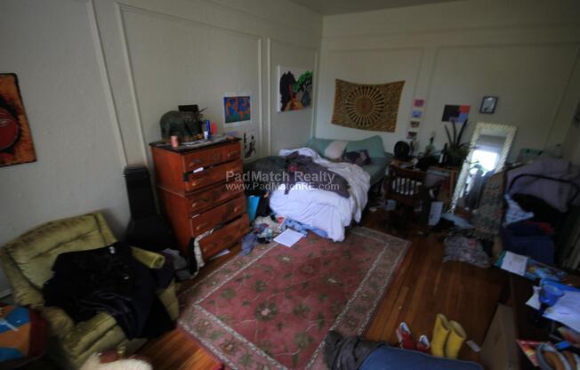 1687 Commonwealth Ave 1