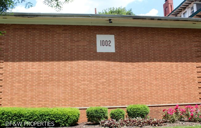 1000 & 1002 Bryden Rd.