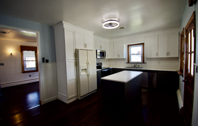 1241 LOCUST AVE