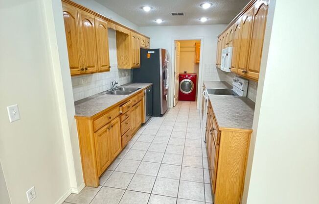 3 beds, 2 baths, $1,700