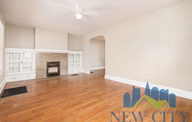 2 beds, 1 bath, $1,389