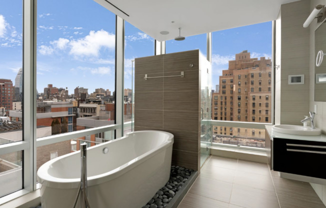 166 W 18 ST