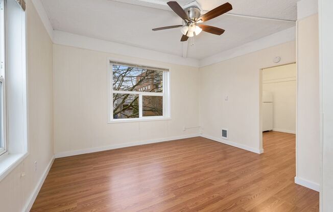 1 bed, 1 bath, 334 sqft, $1,395, Unit 302