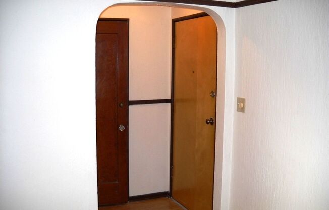 1 bed, 1 bath, 702 sqft, $1,645, Unit 0204