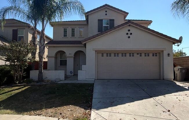 Corner Lot - 4 Bed 2 Bath !!