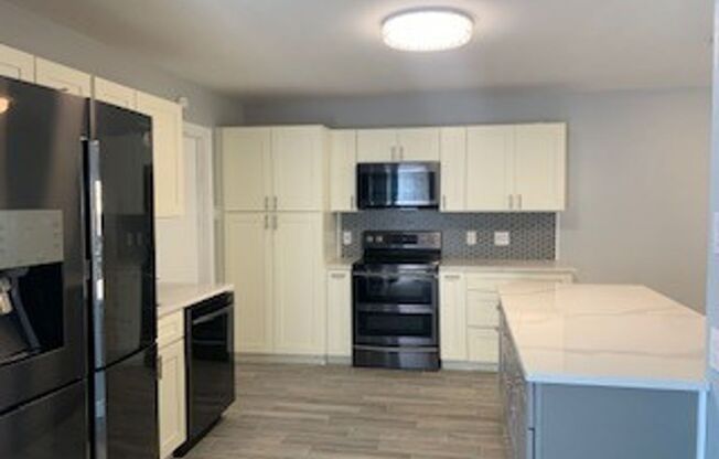 15506 Cruiser St Unit B - 4/Bed 2.5/Bath - $2200/month