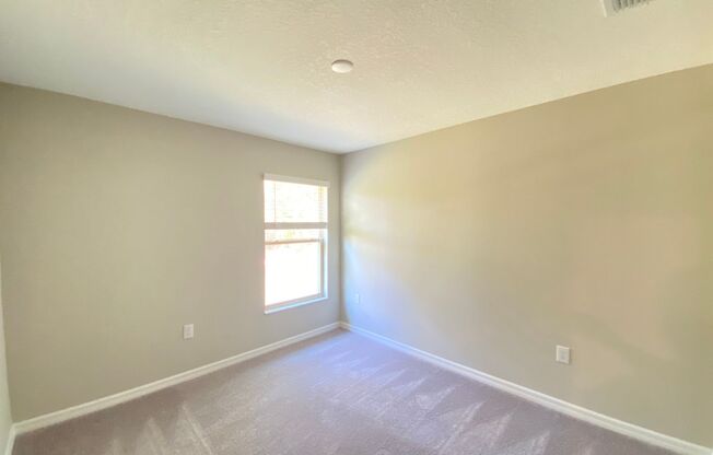4 beds, 2 baths, $1,895