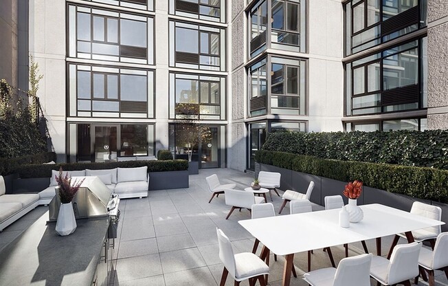 1 bed, 1 bath, 653 sqft, $5,300, Unit 12D