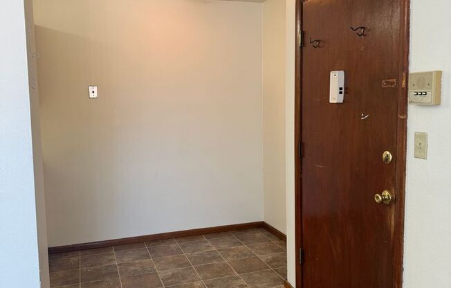 2 beds, 1 bath, 550 sqft, $695, Unit 1116-207