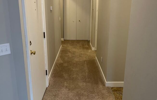 735 East 16th Street (New Town)