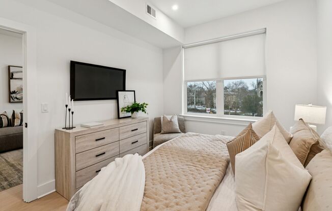 2 beds, 1 bath, 800 sqft, $1,872, Unit 315