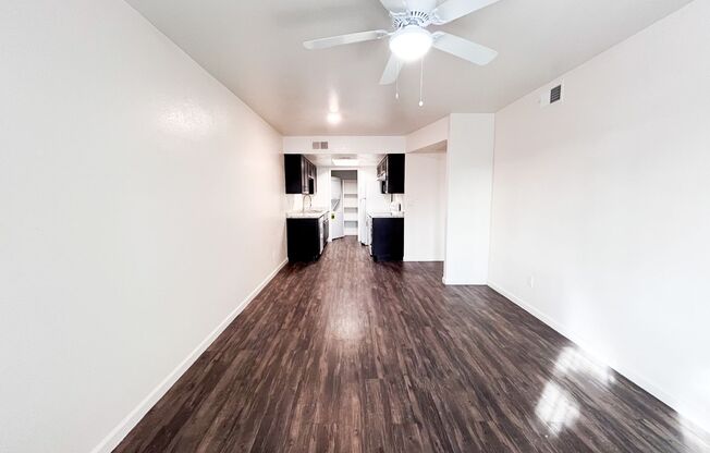 2 beds, 1 bath, 950 sqft, $1,225, Unit 107