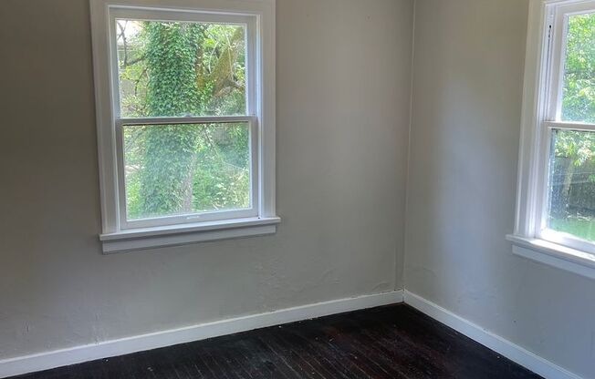 2 beds, 1 bath, $2,150