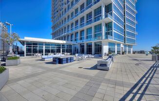 1 bed, 1.5 baths, $2,300, Unit # 1421