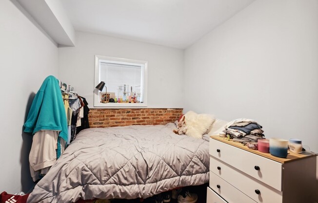 2 beds, 1 bath, 800 sqft, $3,700, Unit 1A