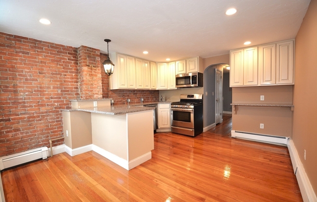 98 EMERSON ST