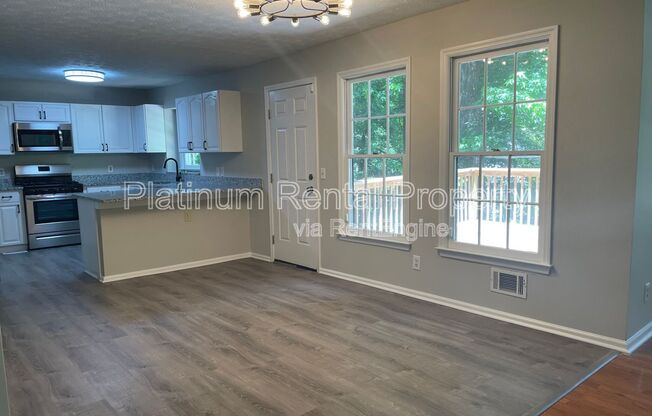 4 beds, 2.5 baths, 2,959 sqft, $2,695