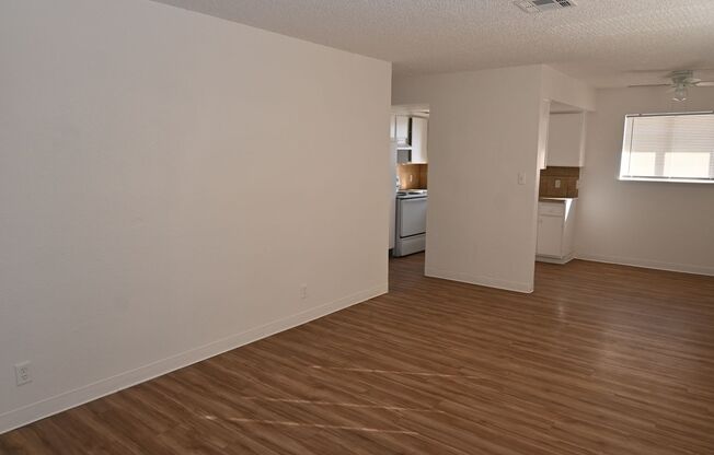 2 Bedroom Apartment - Downtown Las Vegas - 2301 Stewart Ave