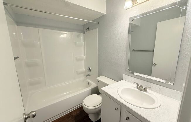 2 beds, 2 baths, 1,000 sqft, $1,695, Unit D - 107