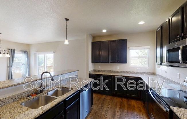 1145 ANTRIM LOOP