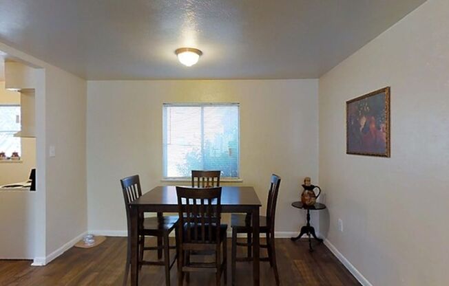 2 beds, 1 bath, 820 sqft, $1,025, Unit T342