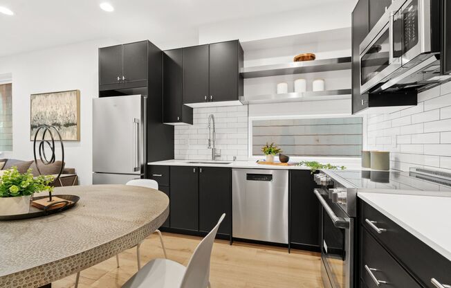 Like new 2 bedroom townhome in Georgetown