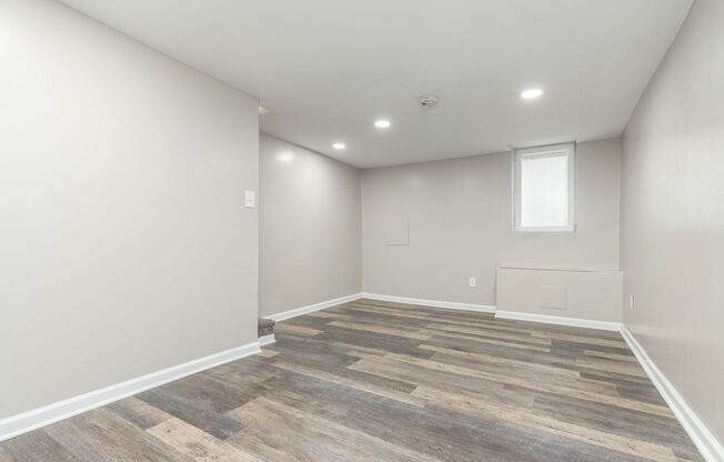 1 bed, 1.5 baths, 1,274 sqft, $1,795, Unit 1429-1