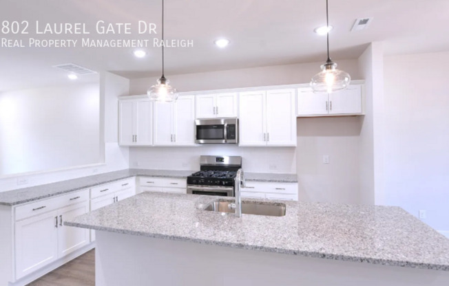 802 LAUREL GATE DR