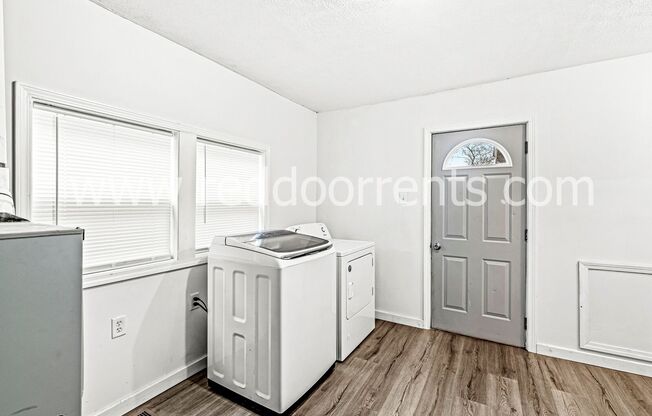 2 beds, 1 bath, $1,250