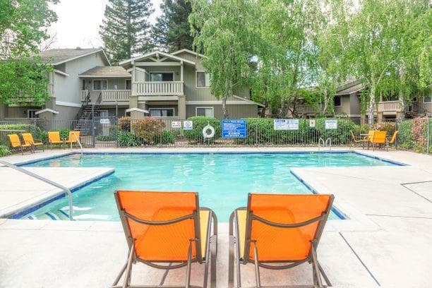 Pool Side Relaxing Area With Sundeck at Bent Tree Apartments, Sacramento