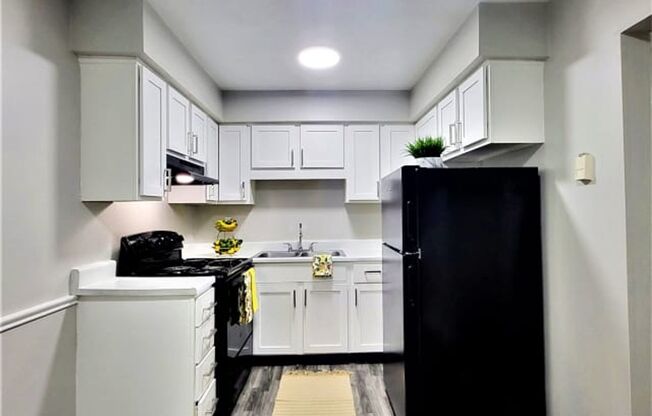 2 beds, 1 bath, 950 sqft, $1,125, Unit 156