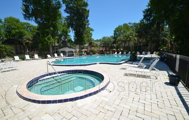 4011 VERSAILLES DR