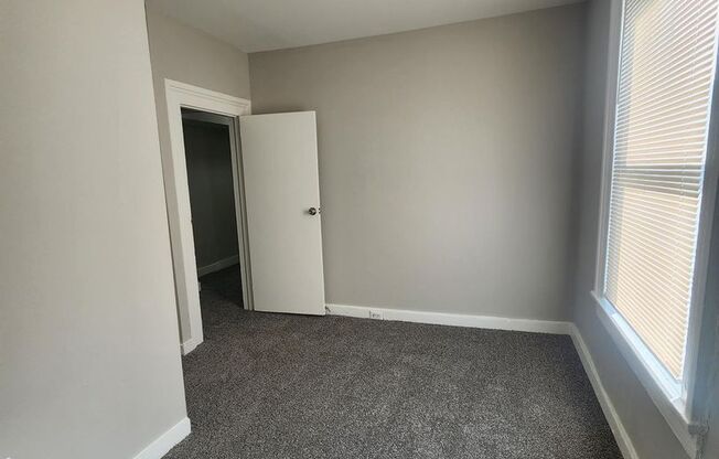 1 bed, 1 bath, 500 sqft, $850, Unit 2