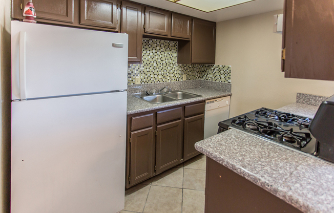 Great 2 Bedroom 1.5 Bath Townhome in Henderson