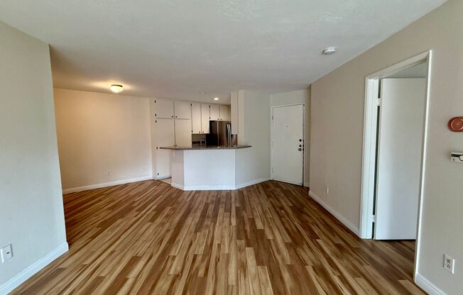 2 beds, 2 baths, $3,095, Unit # 1