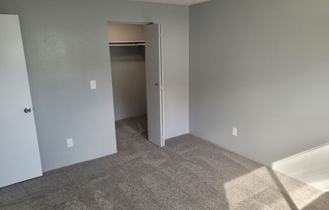 2 beds, 1 bath, 867 sqft, $1,255, Unit 601 K102