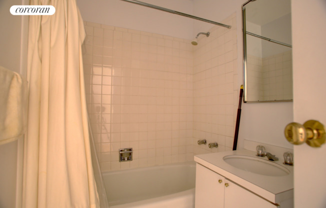 126 E 37 ST