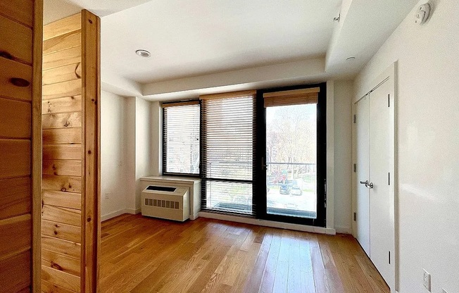 48 E 132 ST