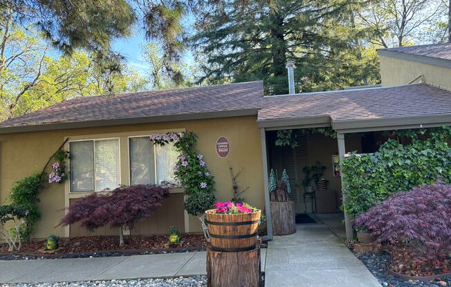 Woodridge East Apartments