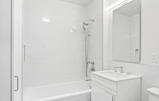 1 bed, 1 bath, 692 sqft, $7,000, Unit 1192