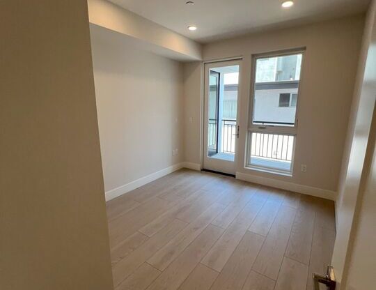 3 beds, 2.5 baths, 1,510 sqft, $5,895, Unit 302