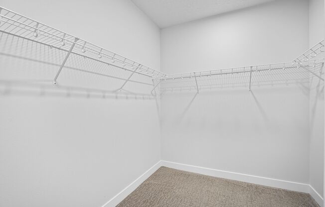 2 beds, 2 baths, 1,271 sqft, $1,750, Unit H-308