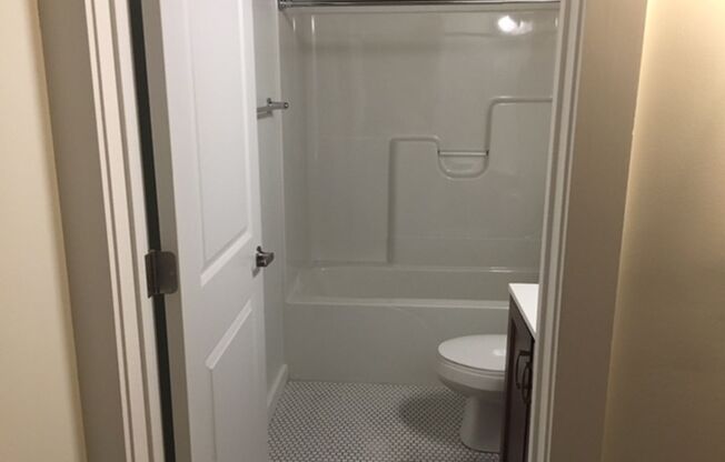 1 bed, 1 bath, 465 sqft, $1,450, Unit Apt 225