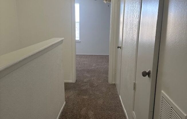 2 beds, 1.5 baths, 1,048 sqft, $880, Unit 0603