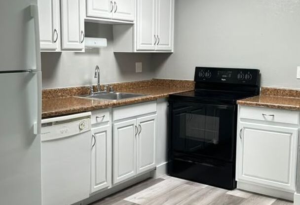 3 beds, 1 bath, 945 sqft, $1,600, Unit 1326 L1