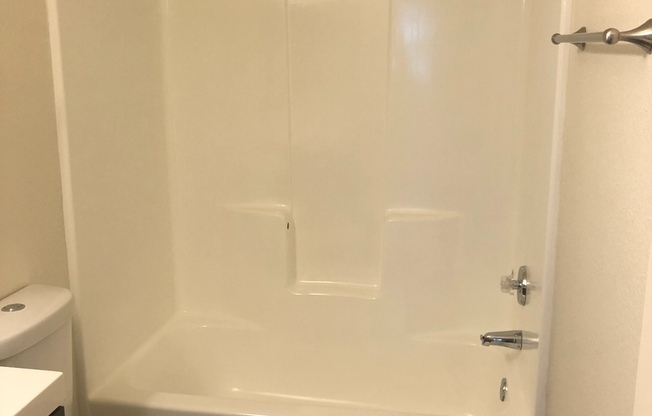 1 bed, 1 bath, 650 sqft, $1,195, Unit 225