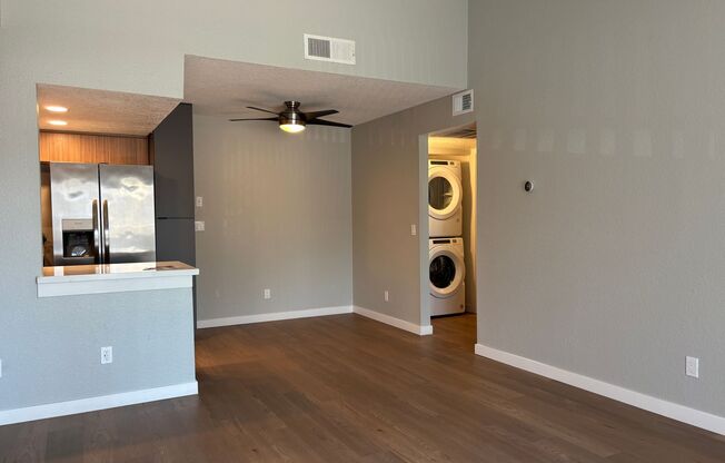 2 beds, 2 baths, 910 sqft, $2,720, Unit 7J