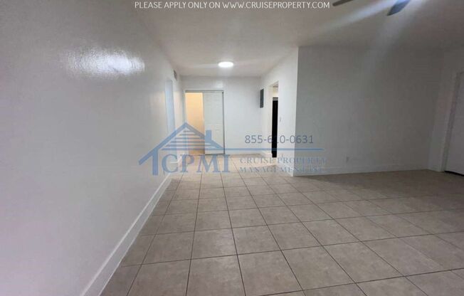 1 bed, 1 bath, 744 sqft, $1,725, Unit 38