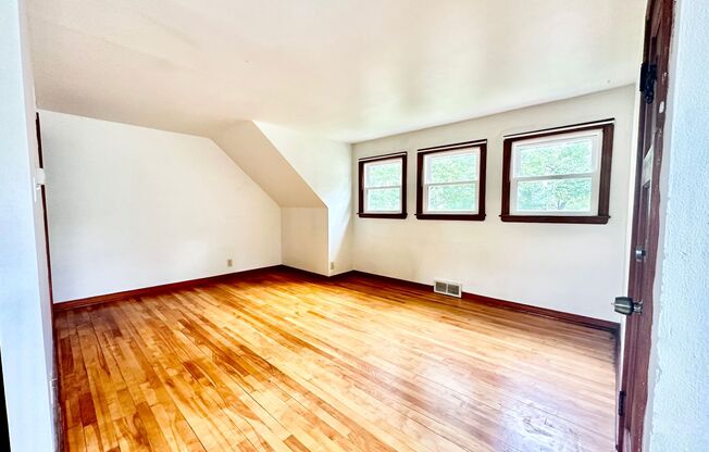 1 bed, 1 bath, $1,025, Unit 3137 N 87th - 3rd Party My Dwelling